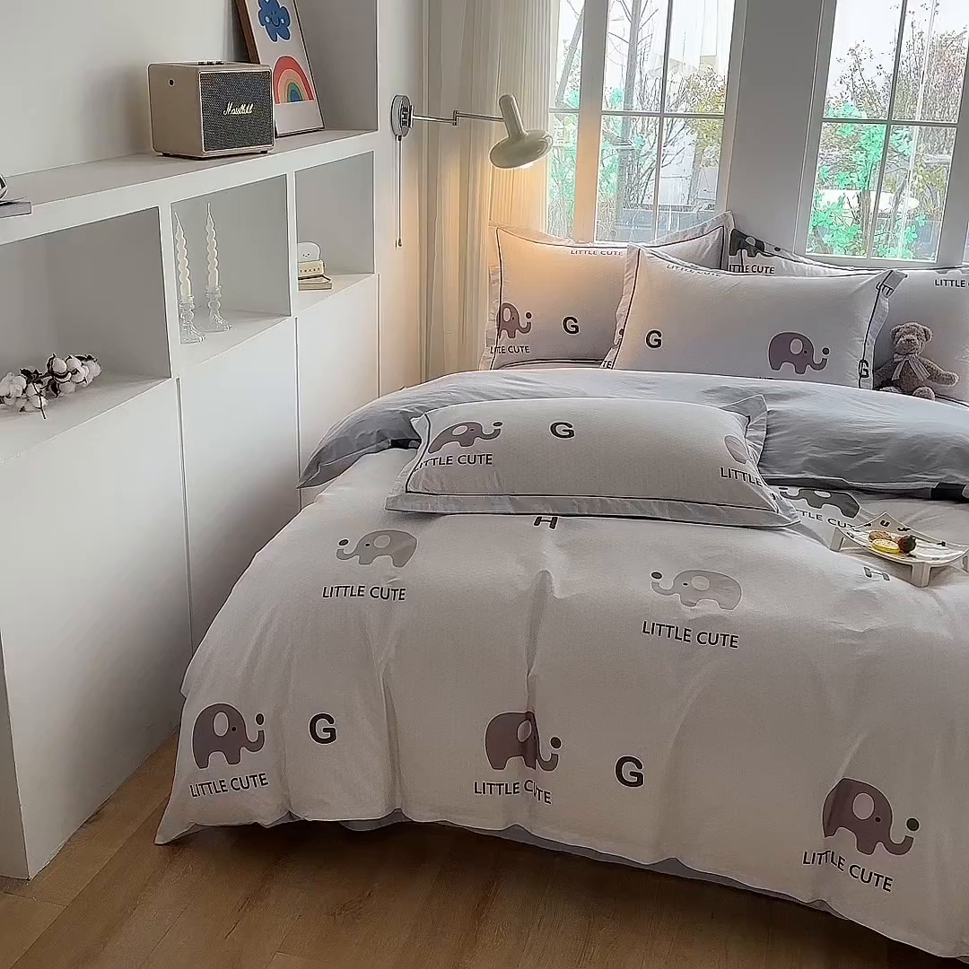 91家纺网 家纺一手货源 找家纺 眷恋家纺 2026新款全棉春夏铂金棉13376数码印花四件套 万象更新-咖