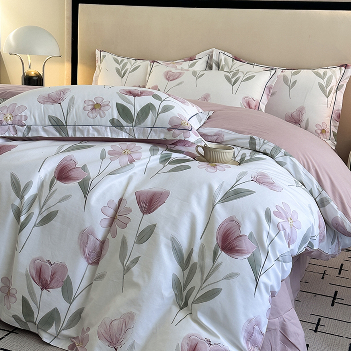 91家纺网 家纺一手货源 找家纺 眷恋家纺 2026新款全棉春夏铂金棉13376数码印花四件套 夏恋-粉