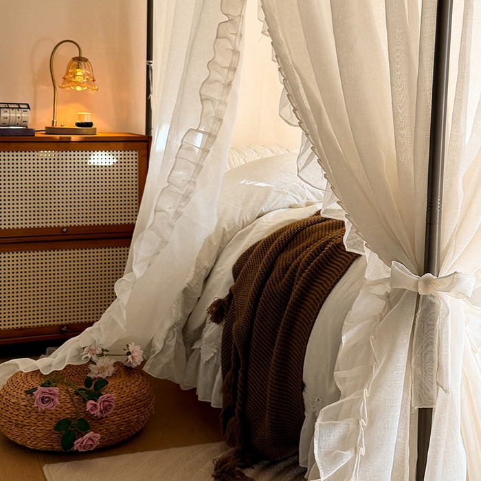 91家纺网 家纺一手货源 找家纺 都市缘蚊帐 2026新款浪漫905多丽棉纱落地宫廷蚊帐 麦芽杏-场景1