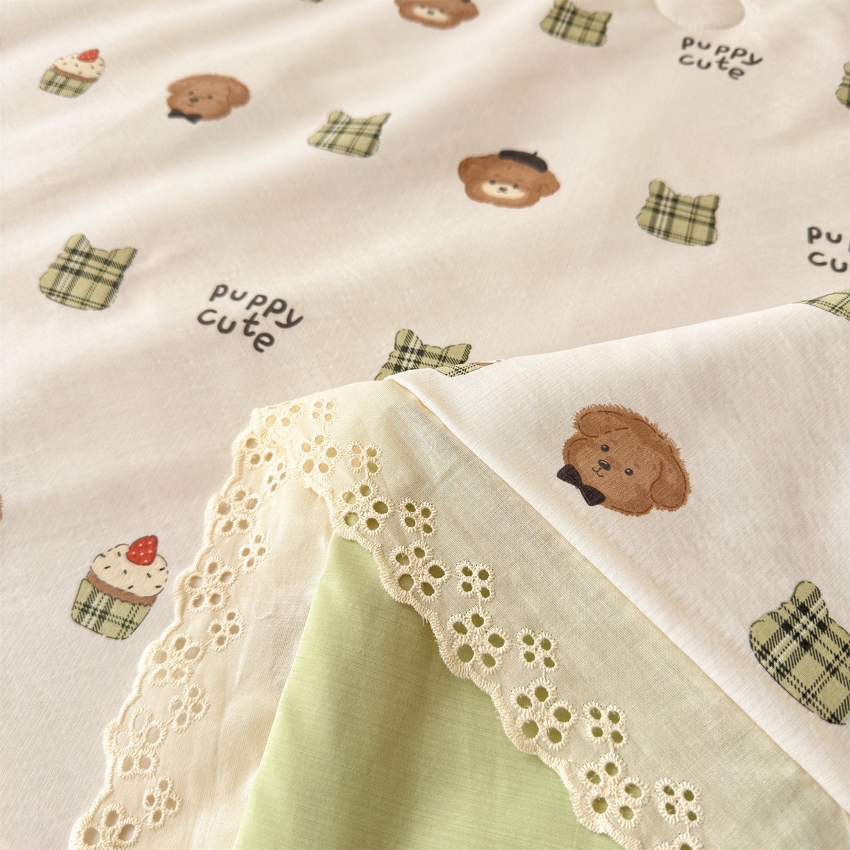 91家纺网 家纺一手货源 找家纺 雯豆家纺 2026春夏新款A类凉感花边床盖夏被夏凉被空调被四件套 蛋糕小熊