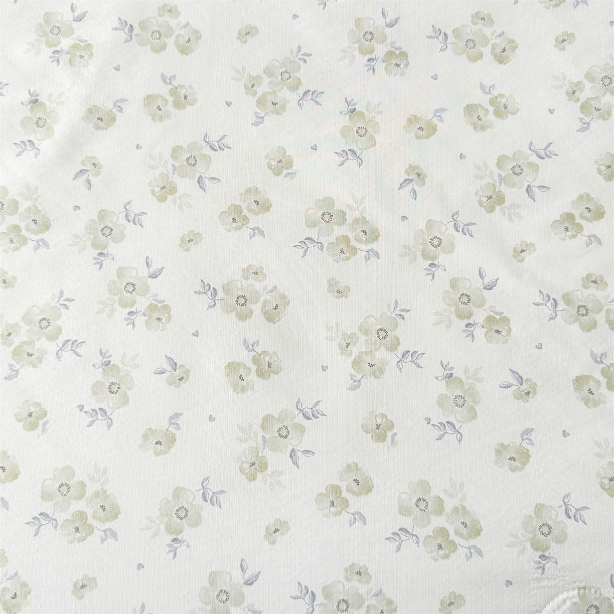 91家纺网 家纺一手货源 找家纺 雯豆家纺 2026春夏新款A类凉感花边床盖夏被夏凉被空调被四件套 雾杏枝影