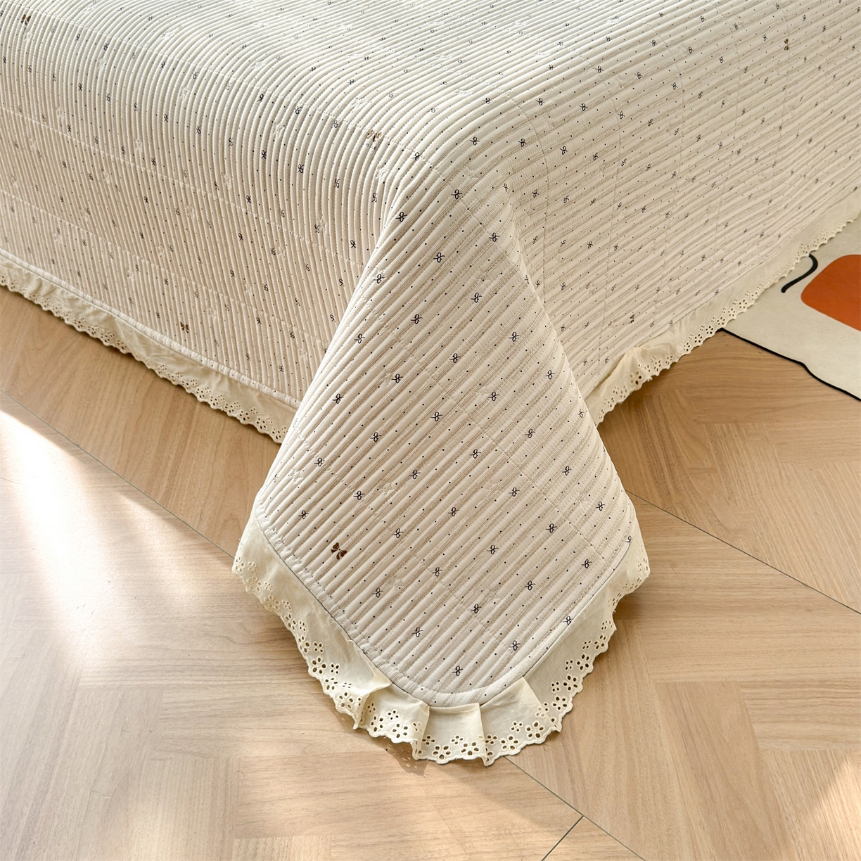 91家纺网 家纺一手货源 找家纺 雯豆家纺 2026春夏新款A类凉感花边床盖夏被夏凉被空调被四件套 蝶甜小筑