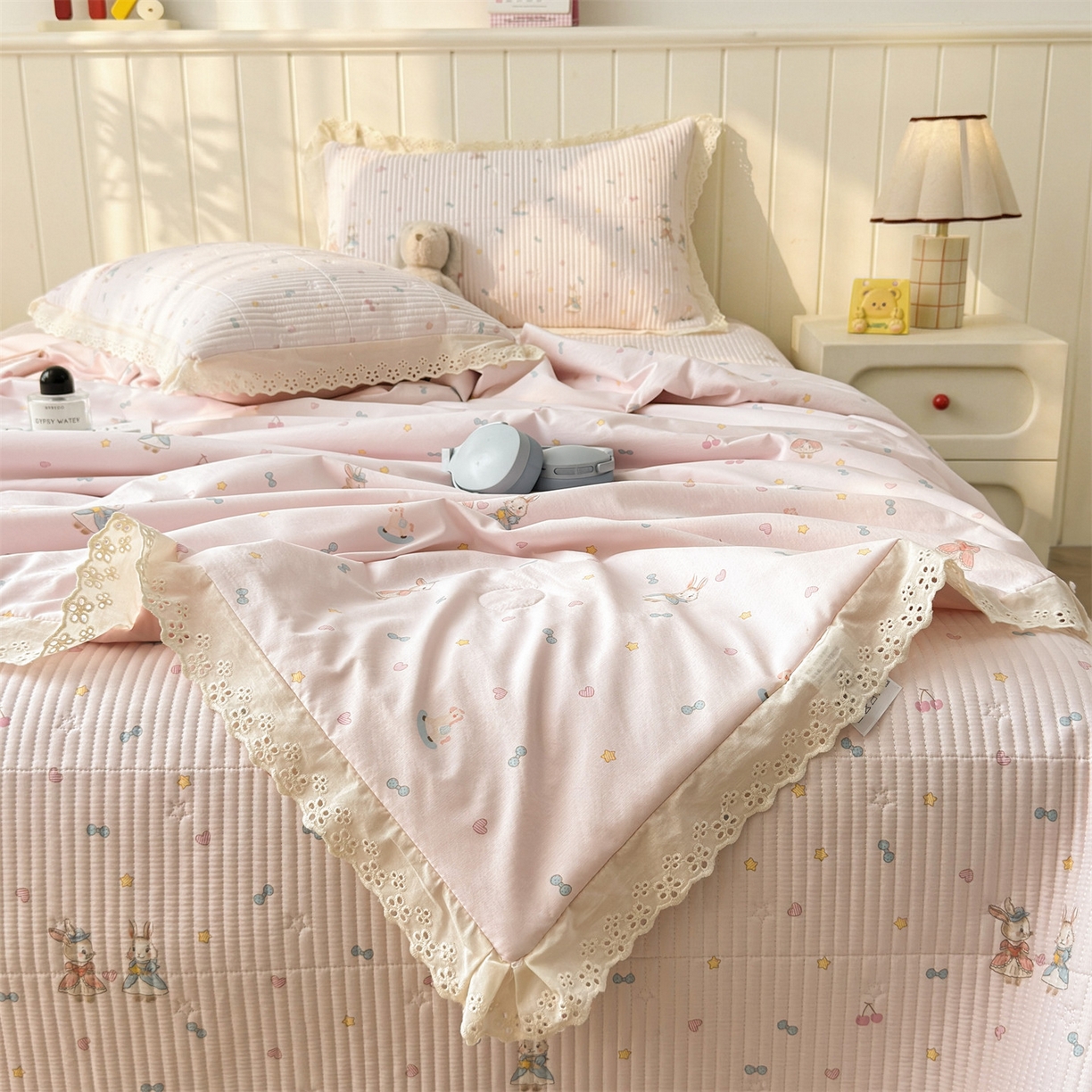 雯豆家纺 2026春夏新款A类凉感花边床盖夏被夏凉被空调被四件套 兔子公主