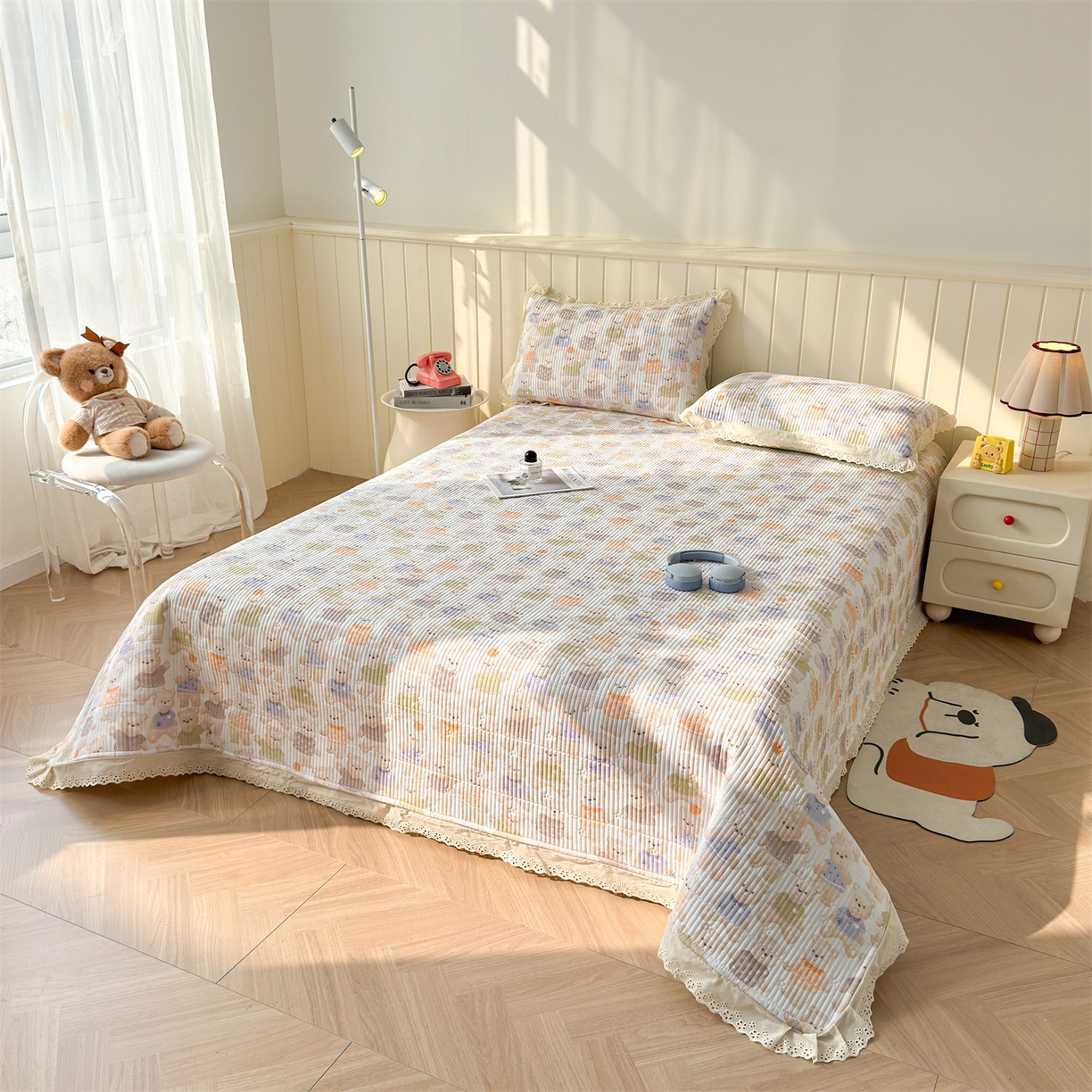 91家纺网 家纺一手货源 找家纺 雯豆家纺 2026春夏新款A类凉感花边床盖夏被夏凉被空调被四件套 彩色小熊