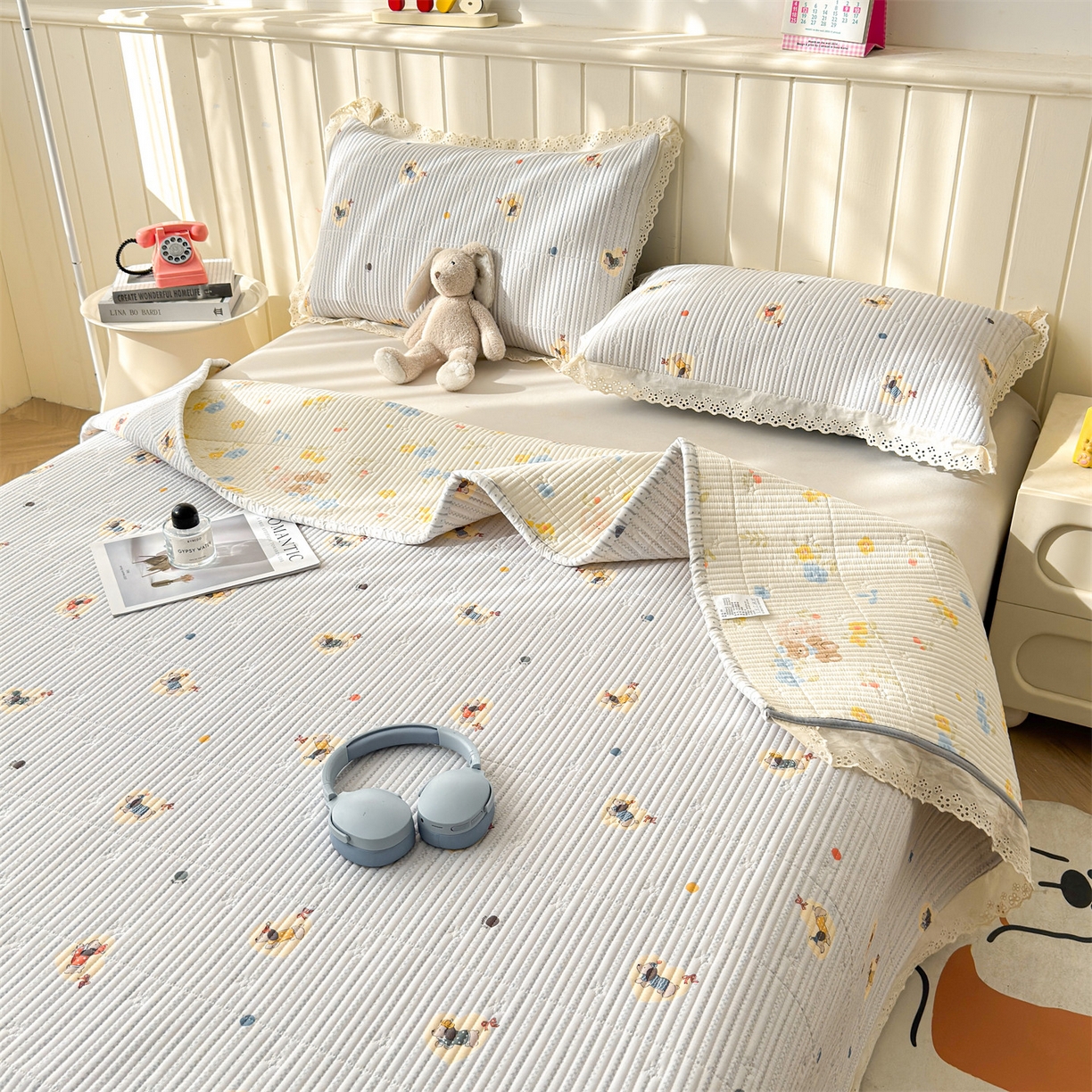 91家纺网 家纺一手货源 找家纺 雯豆家纺 2026春夏新款A类凉感花边床盖夏被夏凉被空调被四件套 暖汪汪