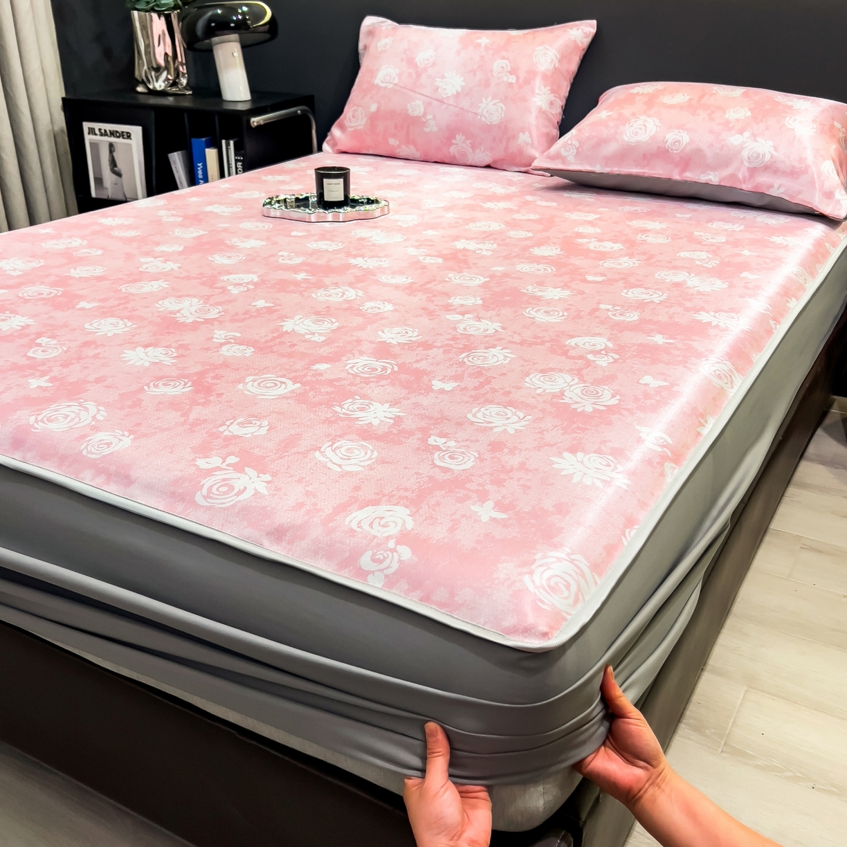 91家纺网 家纺一手货源 找家纺 许林家纺 2026新款数码印花超级凉感席床笠款 时见