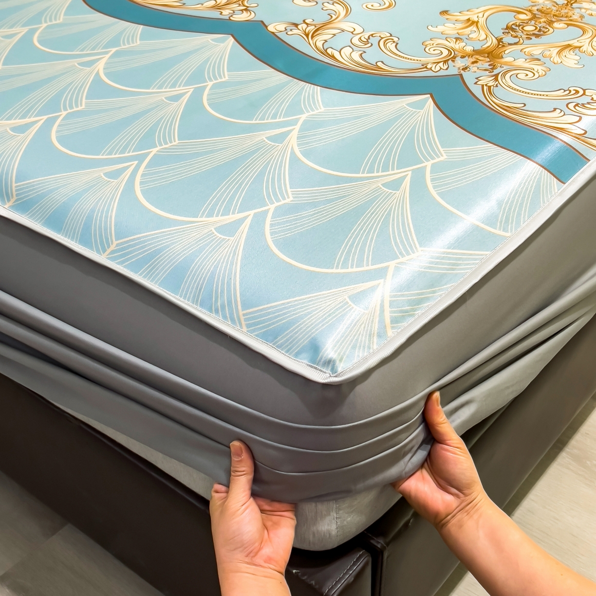 91家纺网 家纺一手货源 找家纺 许林家纺 2026新款数码印花超级凉感席床笠款 牧夏