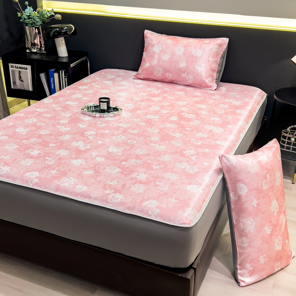 91家纺网 家纺一手货源 找家纺 许林家纺 2026新款数码印花超级凉感席床笠款 时见