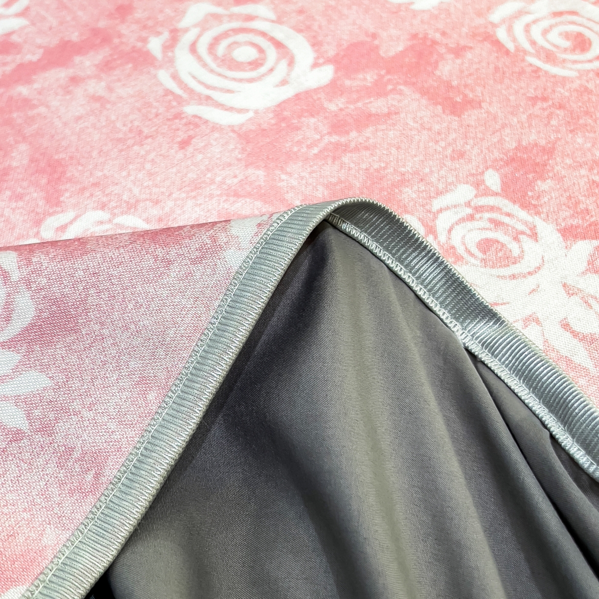 91家纺网 家纺一手货源 找家纺 许林家纺 2026新款数码印花超级凉感席床笠款 时见