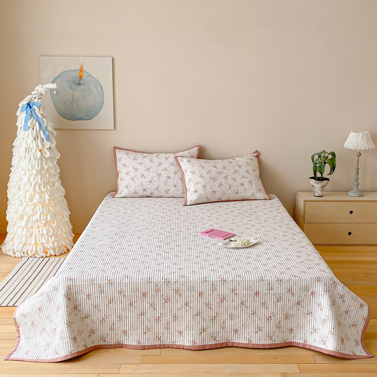 91家纺网 家纺一手货源 找家纺 黛舒家居 2026年春夏款纱洗莫代尔夹棉单床单床单单件床单三件套 晴桔花漾