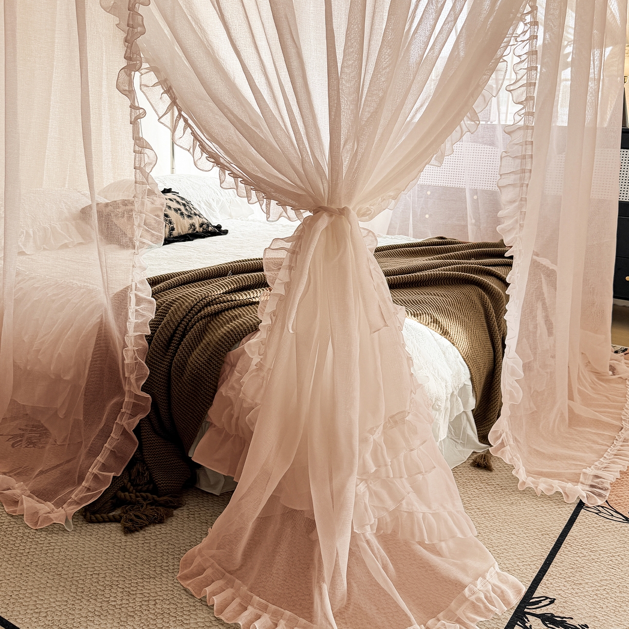 91家纺网 家纺一手货源 找家纺 都市缘蚊帐 2026新款3302多丽棉纱伸缩宫廷蚊帐 3302-粉扑色