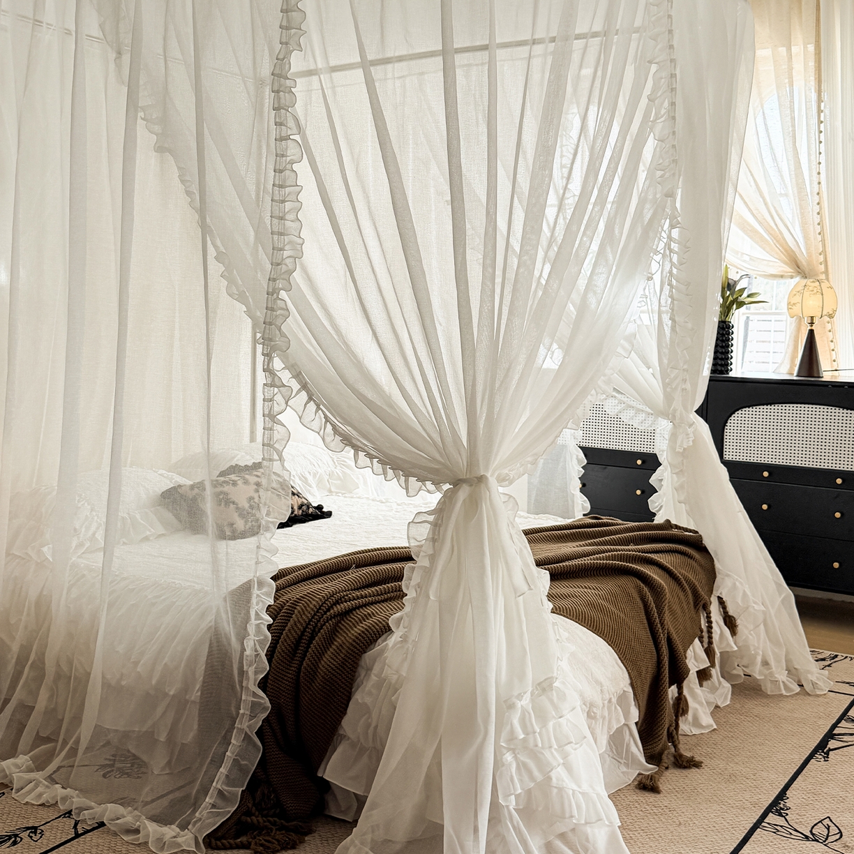 91家纺网 家纺一手货源 找家纺 都市缘蚊帐 2026新款3302多丽棉纱伸缩宫廷蚊帐 3302-云雾白