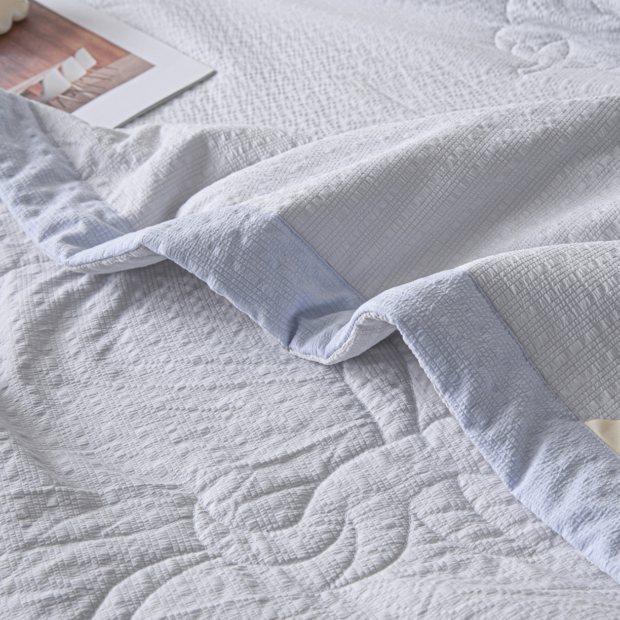 91家纺网 家纺一手货源 找家纺 利欧 2026新款A类提花泡泡棉花夏被夏凉被空调被 泡泡灰