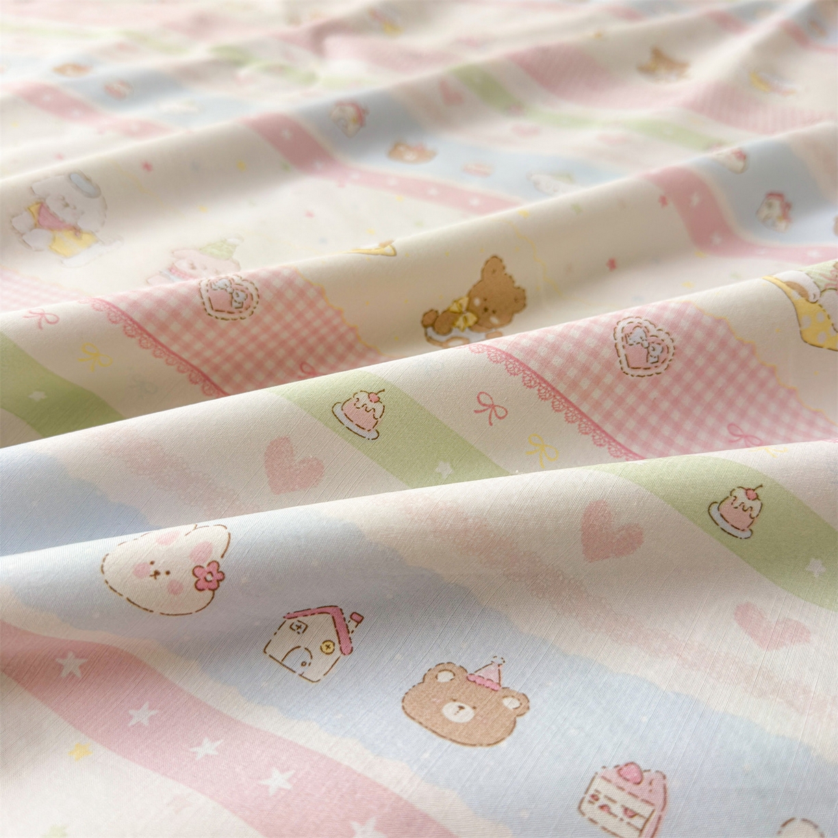 91家纺网 家纺一手货源 找家纺 雯豆家纺 2026春夏新款A类凉感花边床盖三件套 花边床盖-熊趣小窝