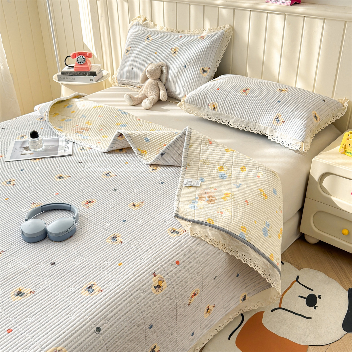 91家纺网 家纺一手货源 找家纺 雯豆家纺 2026春夏新款A类凉感花边床盖三件套 花边床盖-暖汪汪