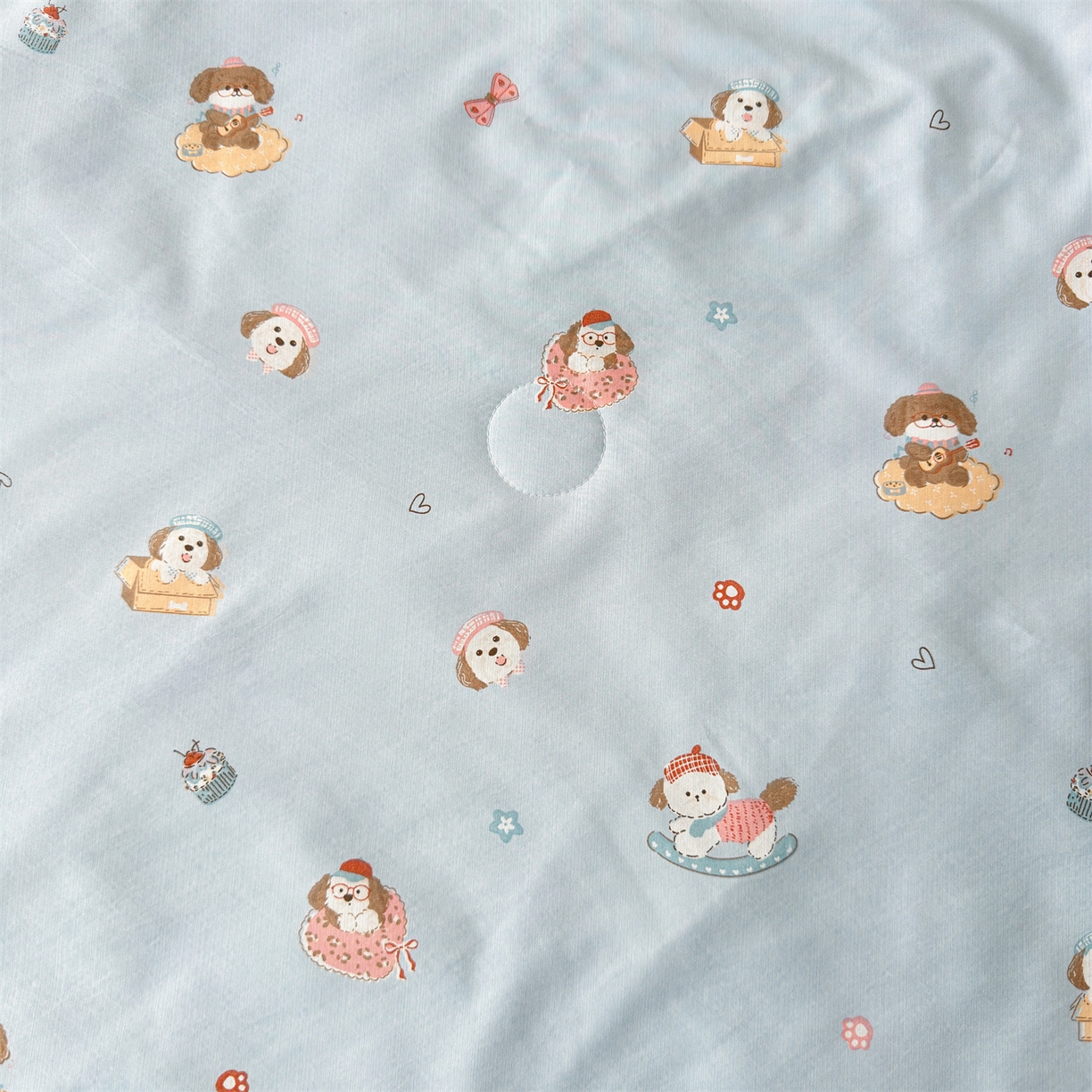 91家纺网 家纺一手货源 找家纺 雯豆家纺 2026春夏新款A类凉感花边床盖三件套 花边床盖-修勾木马（蓝）