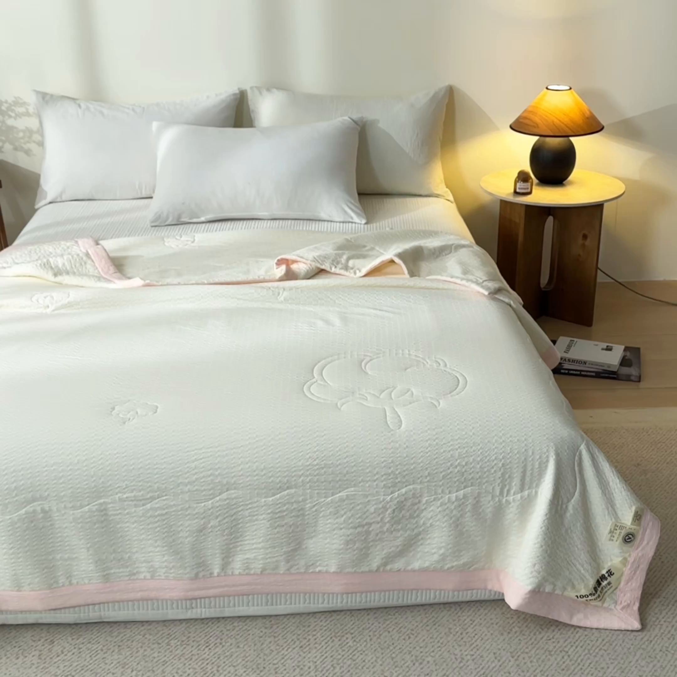 91家纺网 家纺一手货源 找家纺 利欧 2026新款A类提花泡泡棉花夏被夏凉被空调被 泡泡白