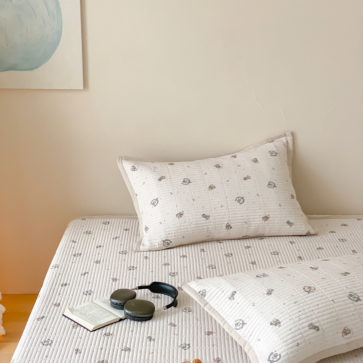 91家纺网 家纺一手货源 找家纺 黛舒家居 2026年春夏款纱洗莫代尔夹棉单床单床单单件床单三件套 米象小园