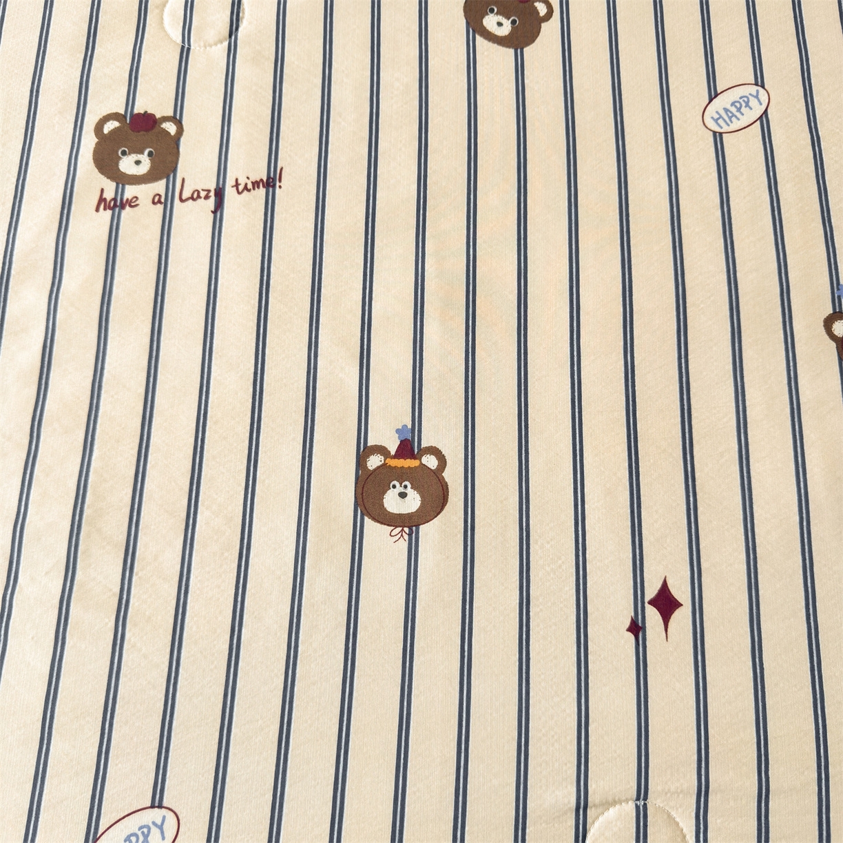 91家纺网 家纺一手货源 找家纺 雯豆家纺 2026春夏新款A类凉感花边床盖三件套 花边床盖-嗨皮熊