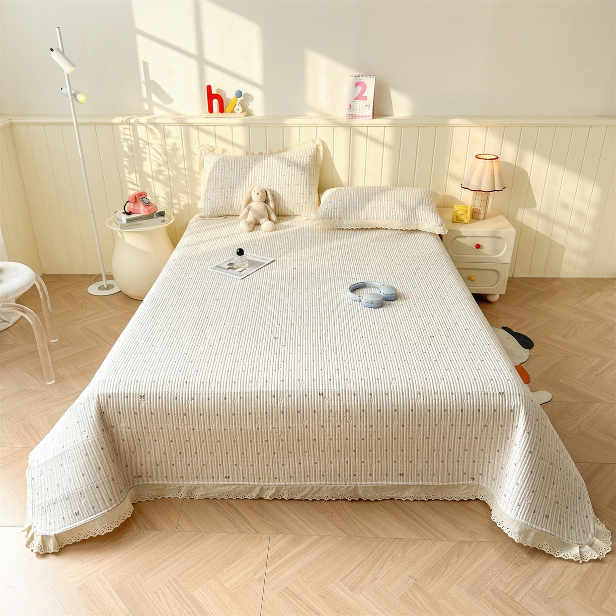 91家纺网 家纺一手货源 找家纺 雯豆家纺 2026春夏新款A类凉感花边床盖三件套 花边床盖-蝶甜小筑