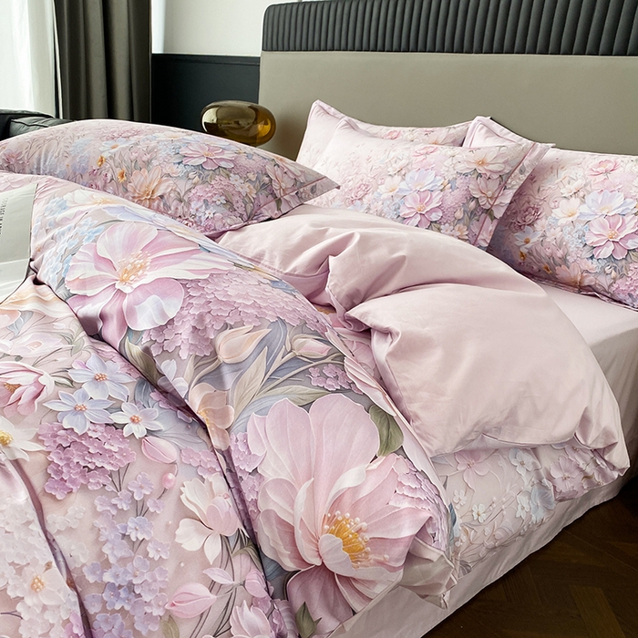 91家纺网 家纺一手货源 找家纺 眷恋家纺 2026新款全棉春夏铂金棉13376数码印花四件套 月光独白-粉