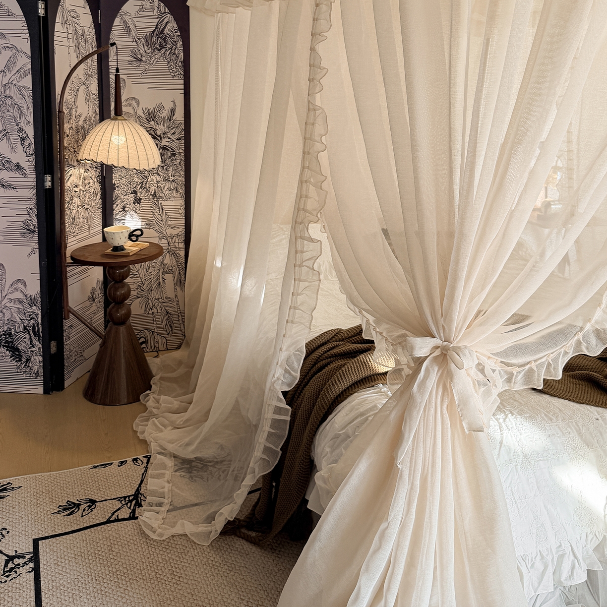 91家纺网 家纺一手货源 找家纺 都市缘蚊帐 2026年新款3303多丽棉纱纯色款轨道蚊帐1.5m 1.8m 麦芽杏-场景1