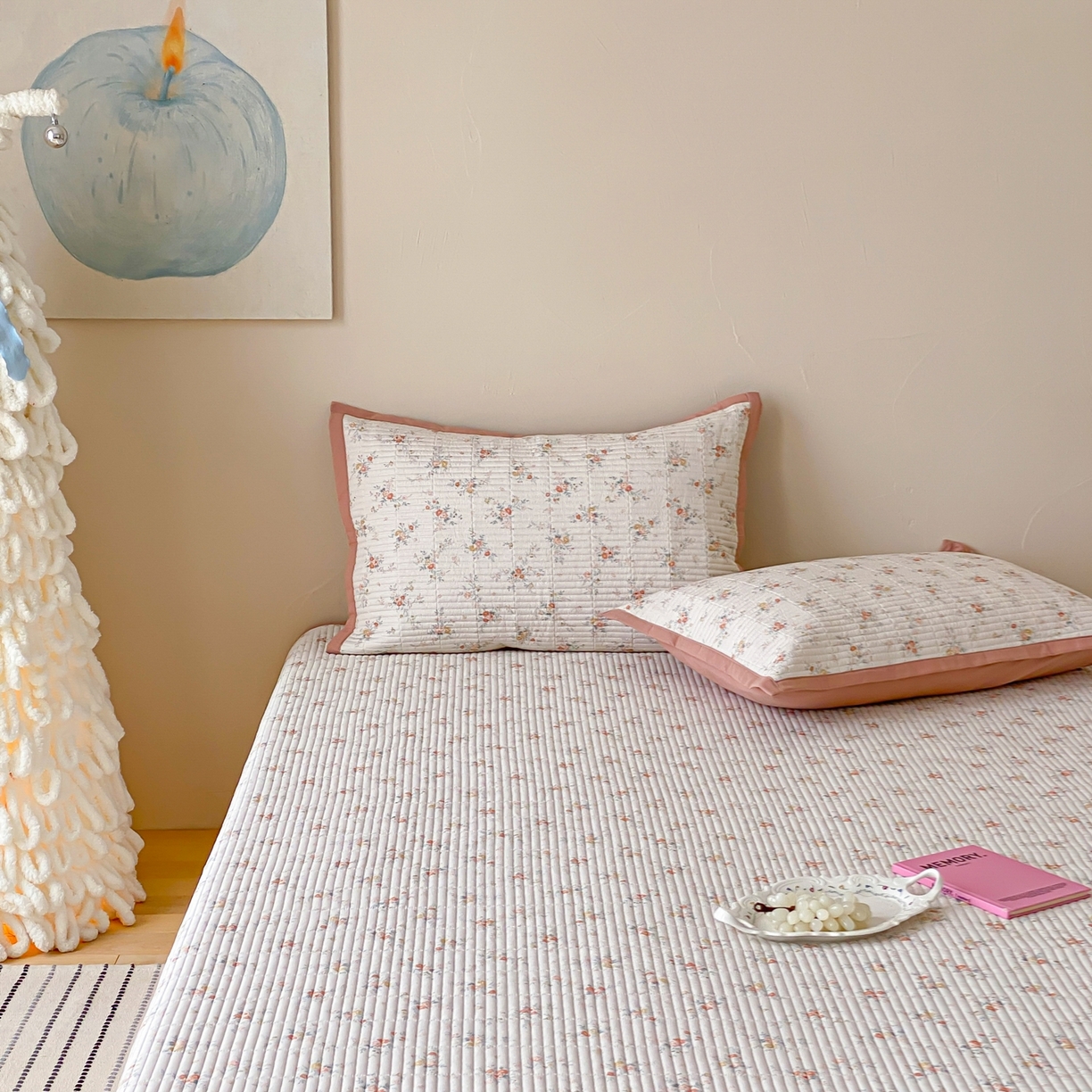 91家纺网 家纺一手货源 找家纺 黛舒家居 2026年春夏款纱洗莫代尔夹棉单床单床单单件床单三件套 晴桔花漾