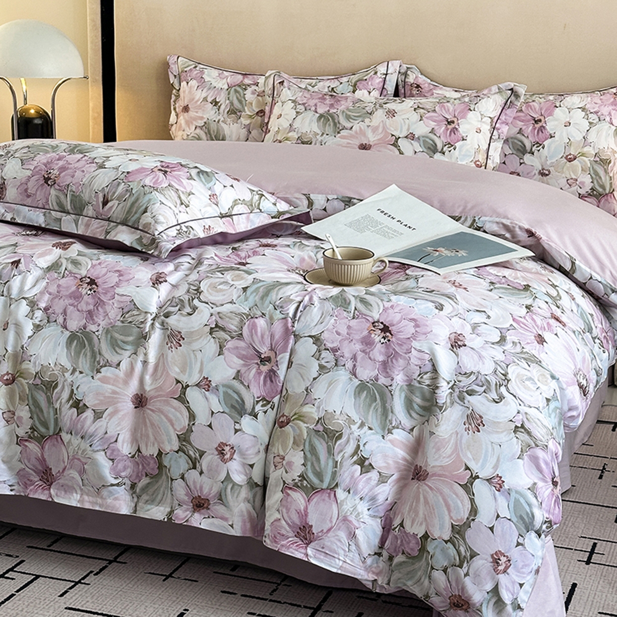 91家纺网 家纺一手货源 找家纺 眷恋家纺 2026新款全棉春夏铂金棉13376数码印花四件套 绽放序曲-粉