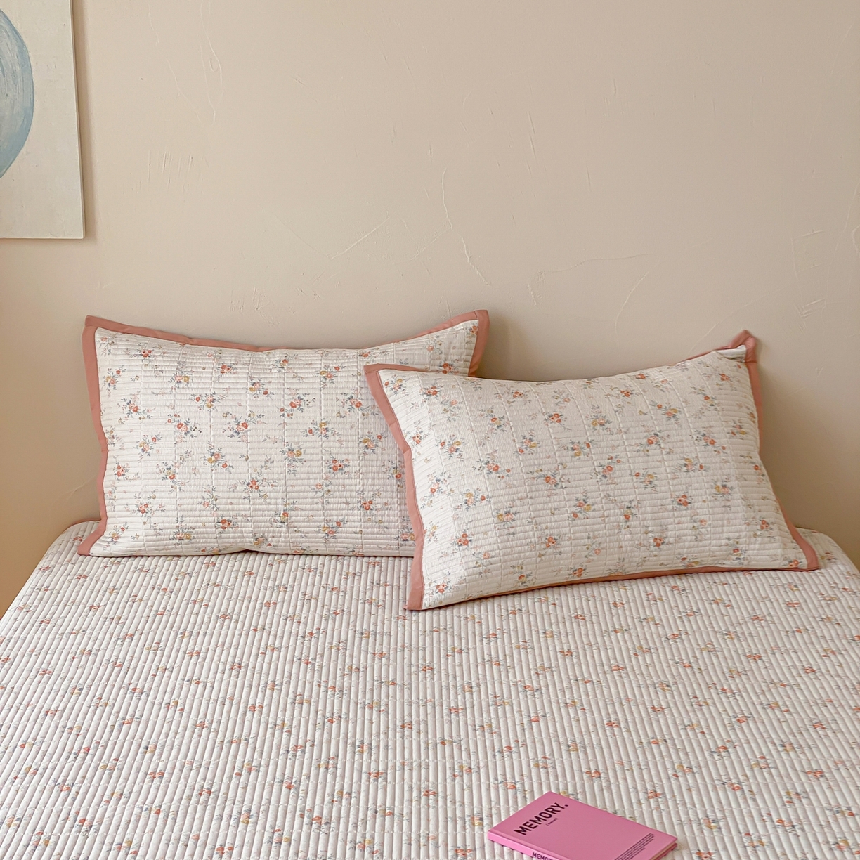 91家纺网 家纺一手货源 找家纺 黛舒家居 2026年春夏款纱洗莫代尔夹棉单床单床单单件床单三件套 晴桔花漾