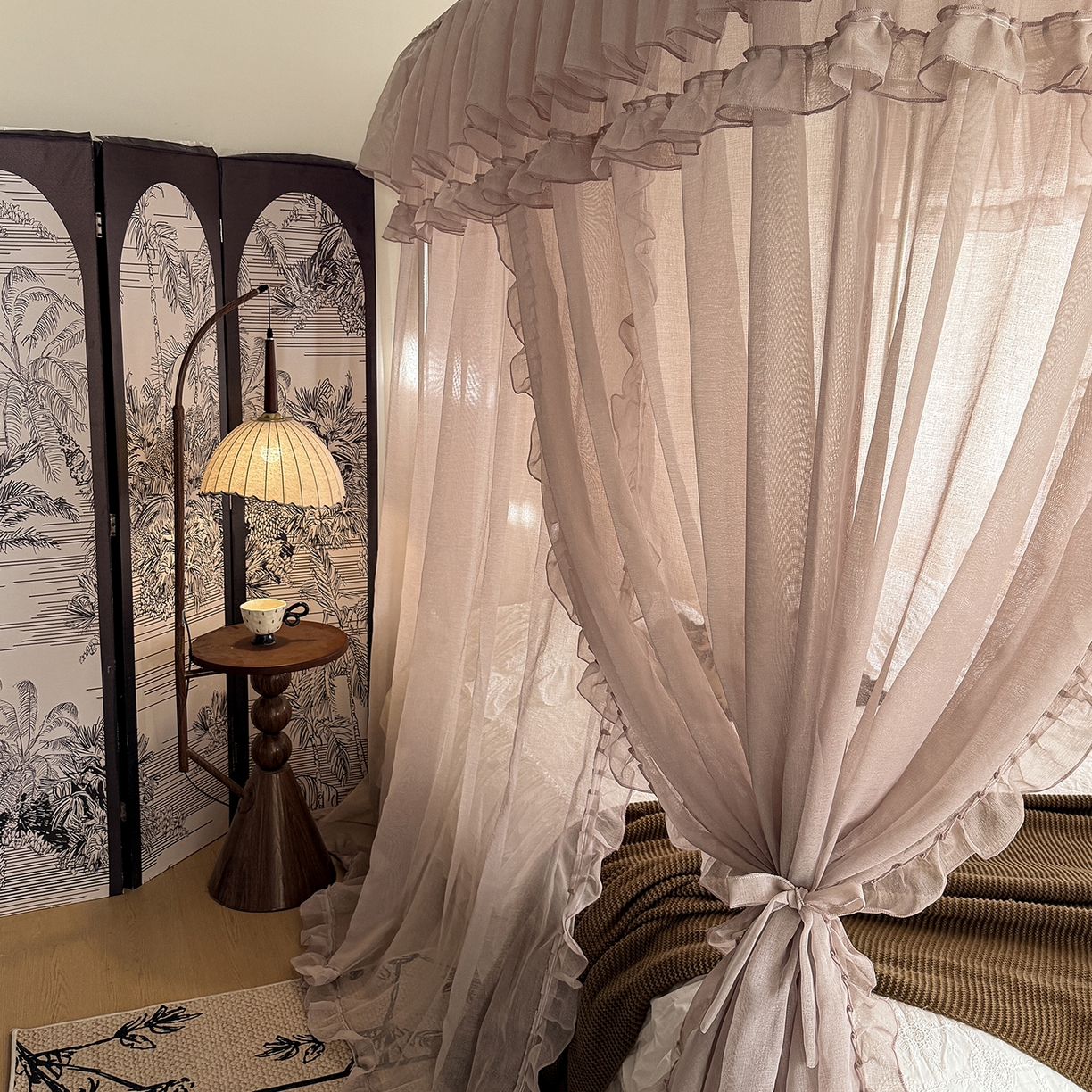 91家纺网 家纺一手货源 找家纺 都市缘蚊帐 2026年新款3303多丽棉纱纯色款轨道蚊帐1.5m 1.8m 摩卡