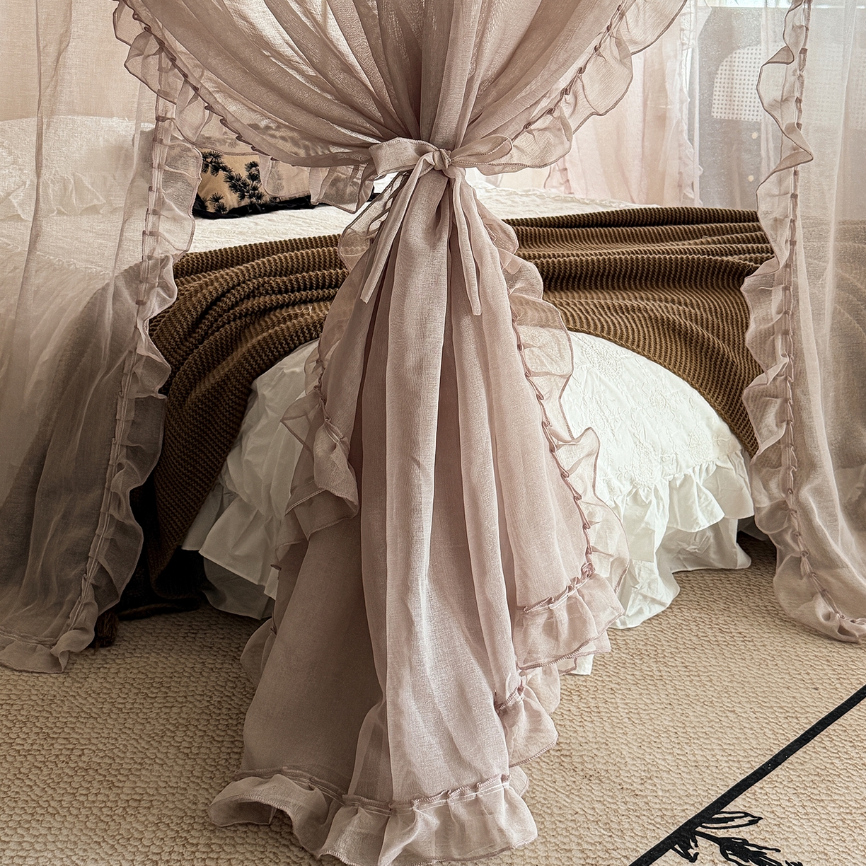 91家纺网 家纺一手货源 找家纺 都市缘蚊帐 2026年新款3303多丽棉纱纯色款轨道蚊帐1.5m 1.8m 摩卡