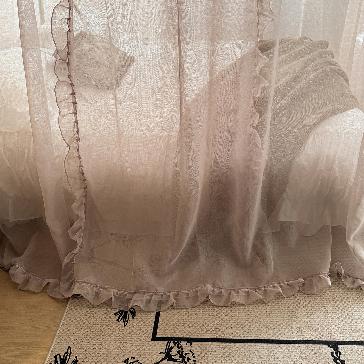 91家纺网 家纺一手货源 找家纺 都市缘蚊帐 2026年新款3303多丽棉纱纯色款轨道蚊帐1.5m 1.8m 摩卡