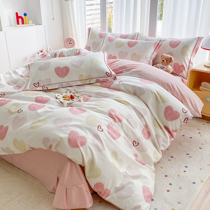 91家纺网 家纺一手货源 找家纺 眷恋家纺 2026新款全棉春夏铂金棉13376数码印花四件套 钟意你-粉