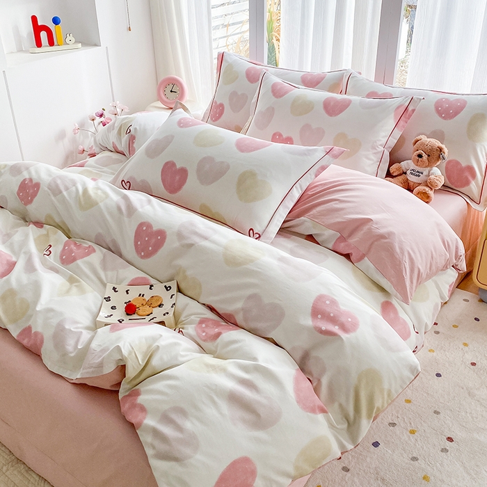 91家纺网 家纺一手货源 找家纺 眷恋家纺 2026新款全棉春夏铂金棉13376数码印花四件套 钟意你-粉