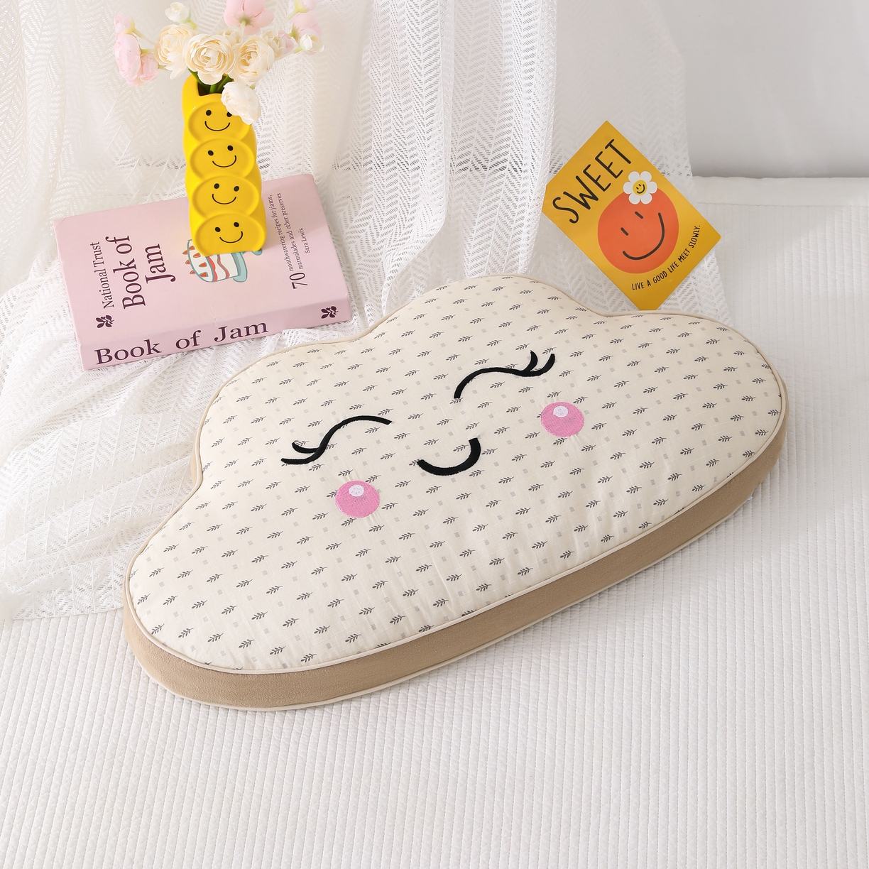 91家纺网 家纺一手货源 找家纺 （总）芯洲 2026新款全棉双层纱云朵可爱荞麦枕刺绣抱枕枕头枕芯