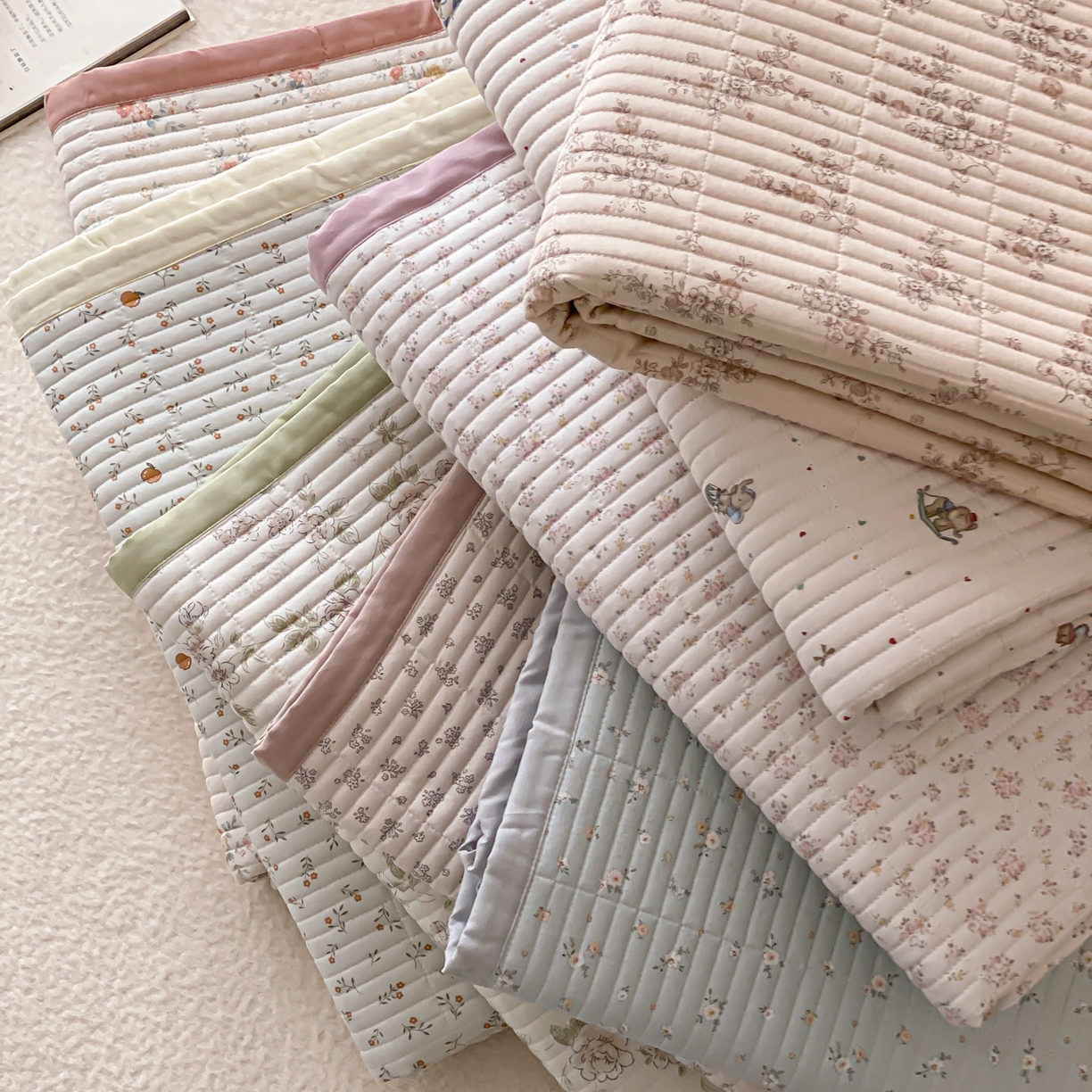 91家纺网 家纺一手货源 找家纺 黛舒家居 2026年春夏款纱洗莫代尔夹棉单床单床单单件床单三件套 组合图仅供展示-不可下单