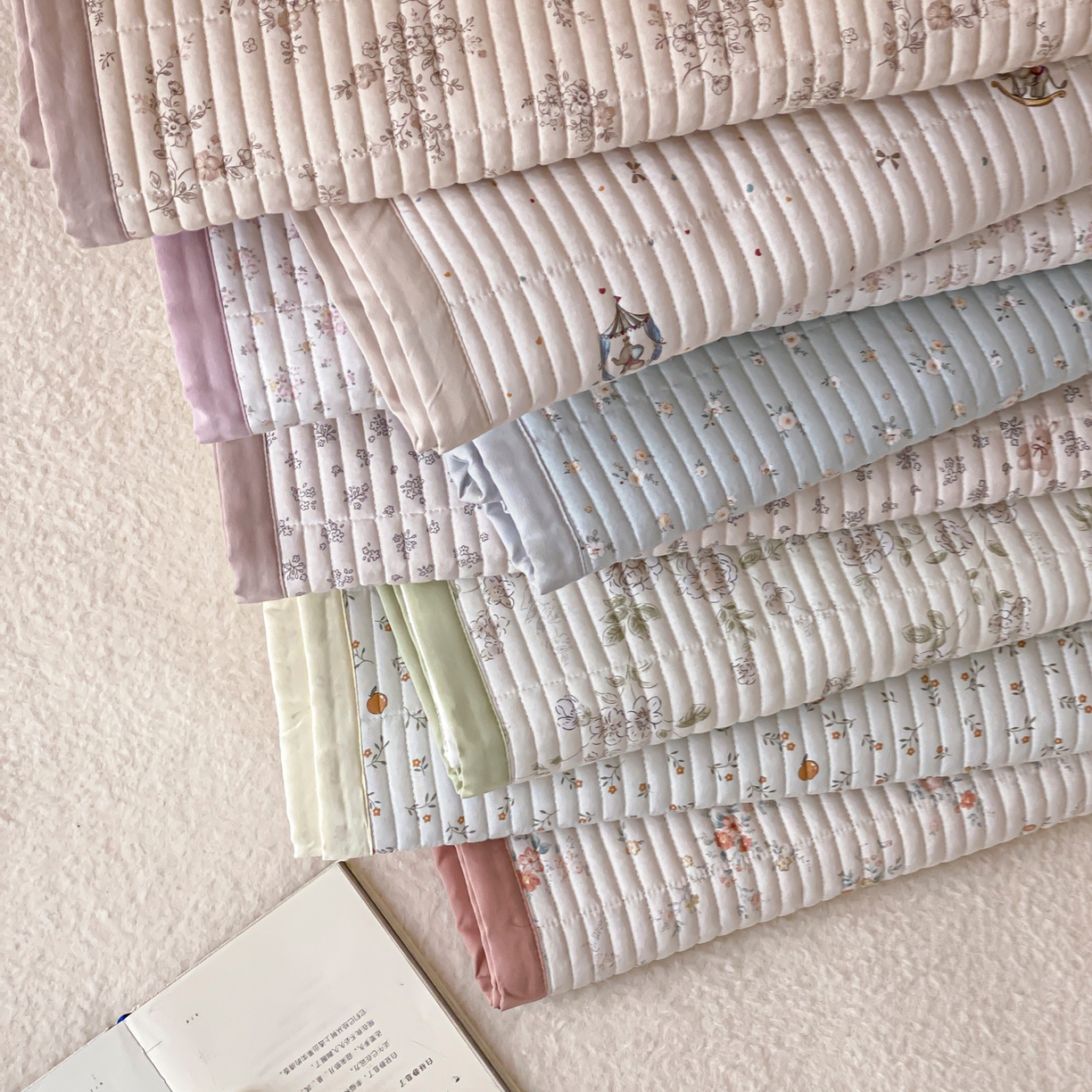 91家纺网 家纺一手货源 找家纺 黛舒家居 2026年春夏款纱洗莫代尔夹棉单床单床单单件床单三件套 组合图仅供展示-不可下单