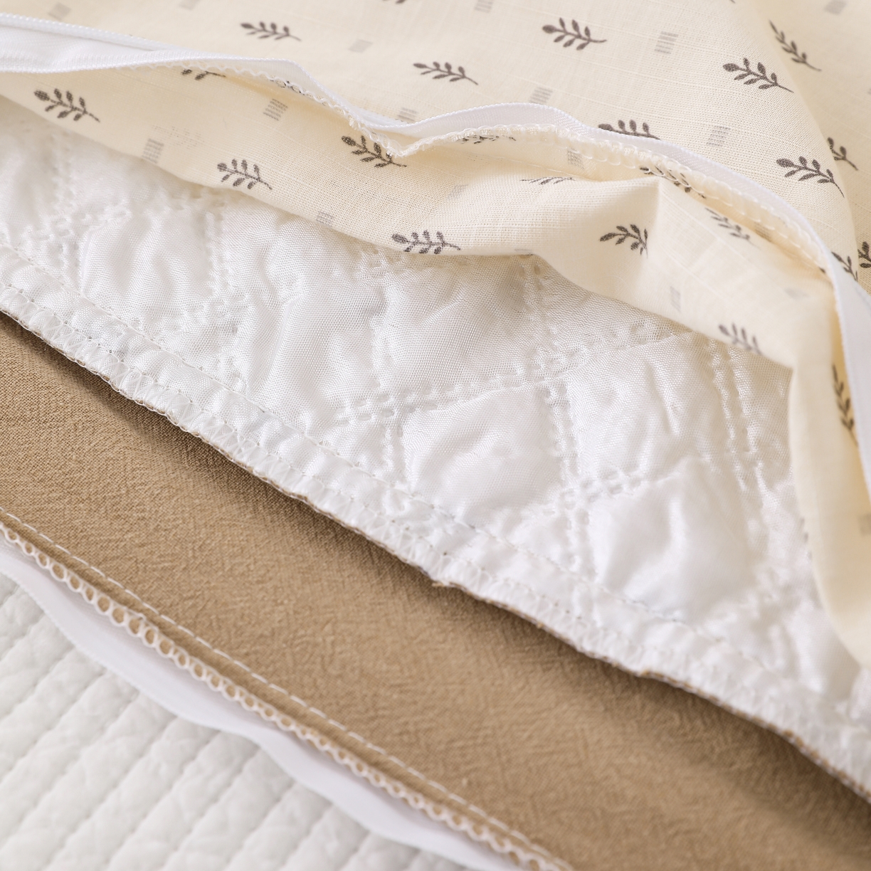 91家纺网 家纺一手货源 找家纺 （总）芯洲 2026新款全棉双层纱云朵可爱荞麦枕刺绣抱枕枕头枕芯