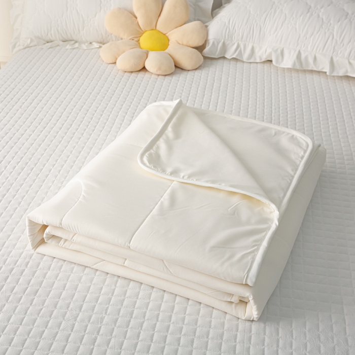 91家纺网 家纺一手货源 找家纺 美丽折家纺 2026新款乳胶被夏凉被空调被 白色