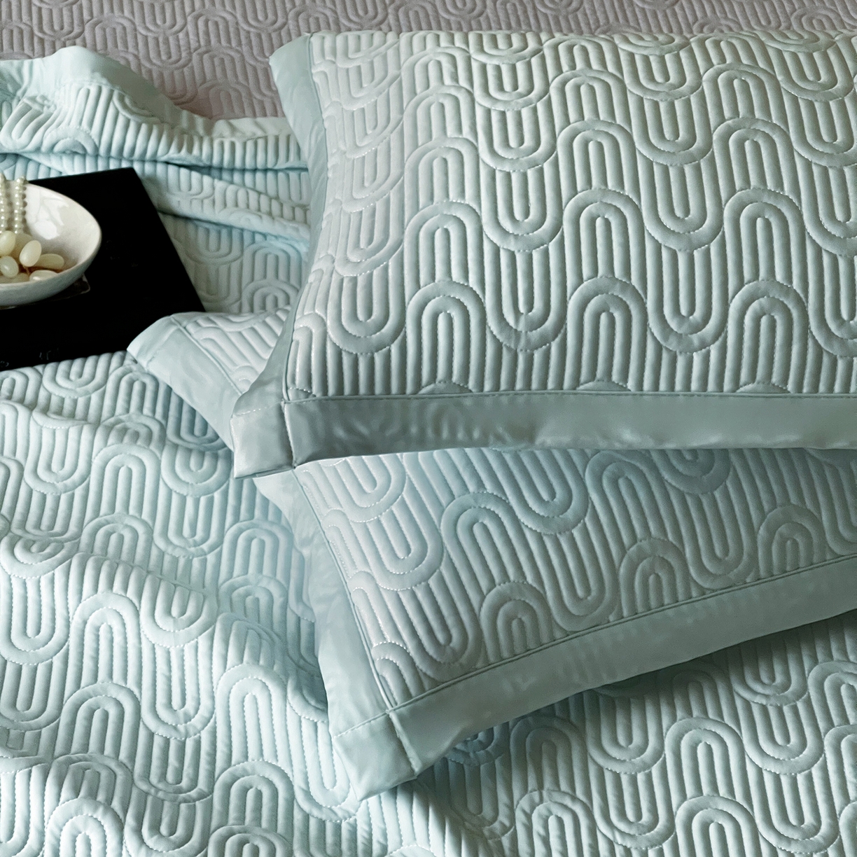 91家纺网 家纺一手货源 找家纺 傲蕾良品 2026新款韩国高量子冰丝床盖款软凉席 清水绿