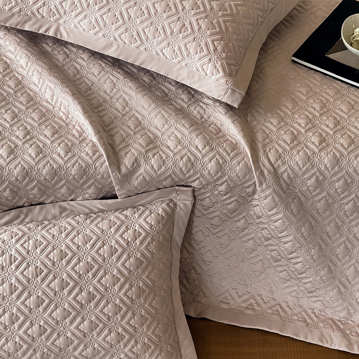 91家纺网 家纺一手货源 找家纺 傲蕾良品 2026新款韩国高量子冰丝床盖款软凉席 琉璃紫