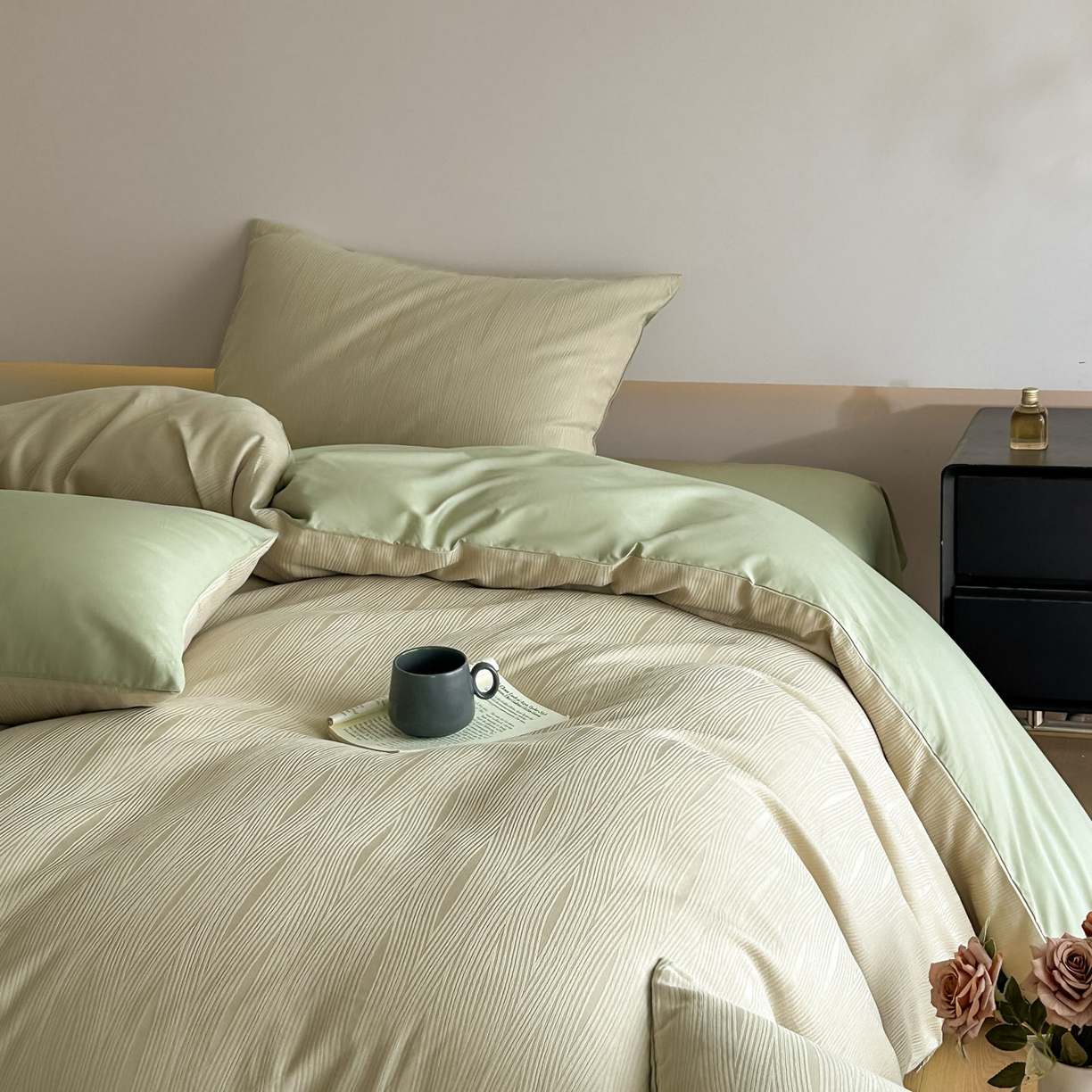 91家纺网 家纺一手货源 找家纺 曼之夏 2026新款60支全棉水洗浮雕提花四件套 佐冉-浅茶色