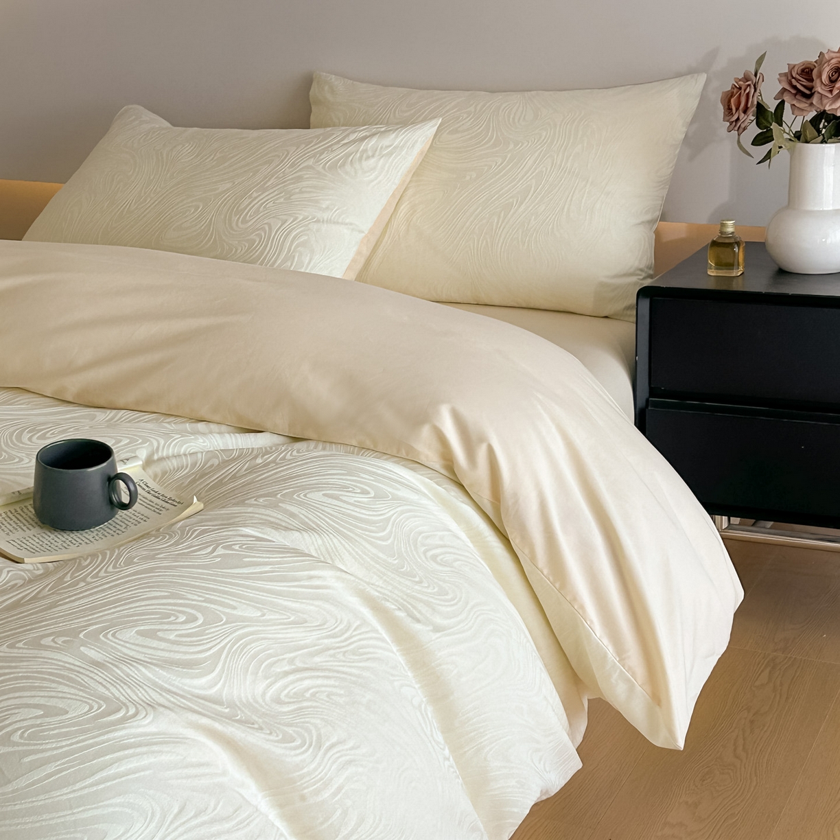 91家纺网 家纺一手货源 找家纺 曼之夏 2026新款60支全棉水洗浮雕提花四件套 凯迪娜-米白