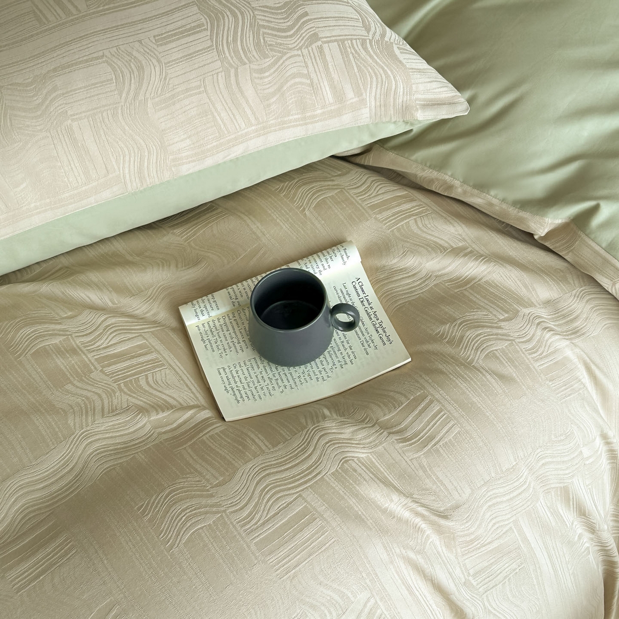 91家纺网 家纺一手货源 找家纺 曼之夏 2026新款60支全棉水洗浮雕提花四件套 幻纤影-浅茶色