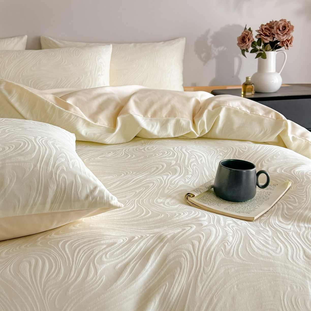 91家纺网 家纺一手货源 找家纺 曼之夏 2026新款60支全棉水洗浮雕提花四件套 凯迪娜-米白