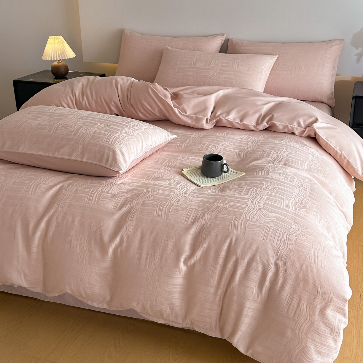 91家纺网 家纺一手货源 找家纺 （总）曼之夏 2026新款60支全棉水洗浮雕提花四件套