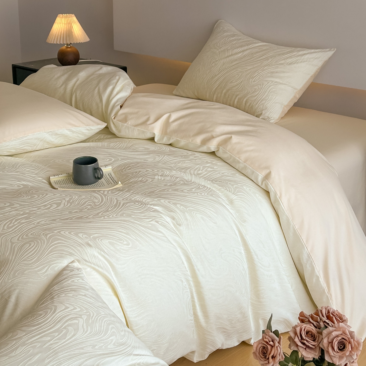 91家纺网 家纺一手货源 找家纺 曼之夏 2026新款60支全棉水洗浮雕提花四件套 凯迪娜-米白