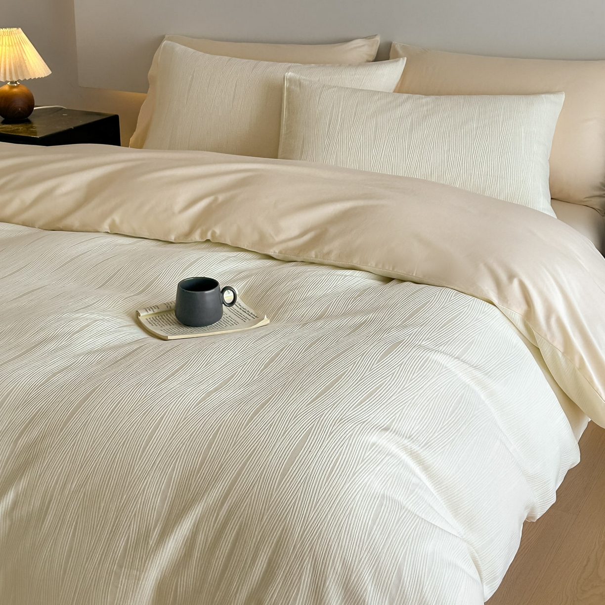 91家纺网 家纺一手货源 找家纺 曼之夏 2026新款60支全棉水洗浮雕提花四件套 佐冉-米白