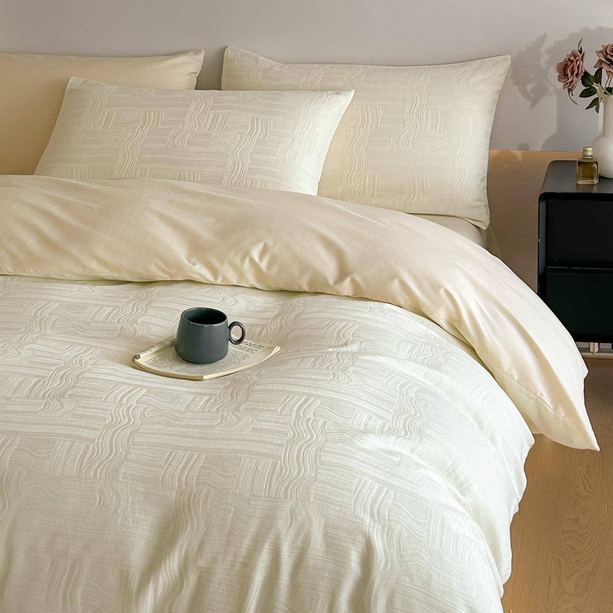 91家纺网 家纺一手货源 找家纺 曼之夏 2026新款60支全棉水洗浮雕提花四件套 幻纤影-米白