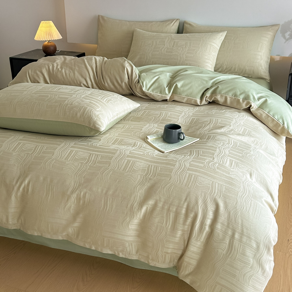 91家纺网 家纺一手货源 找家纺 曼之夏 2026新款60支全棉水洗浮雕提花四件套 幻纤影-浅茶色